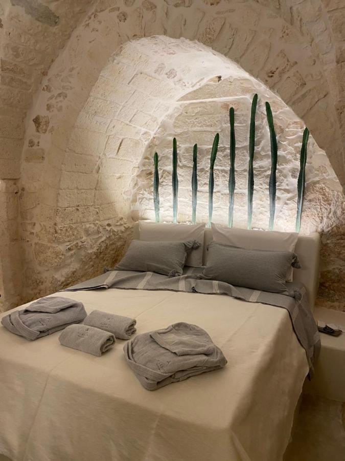 Alesia Luxury Cave Bed & Breakfast Остуни Екстериор снимка