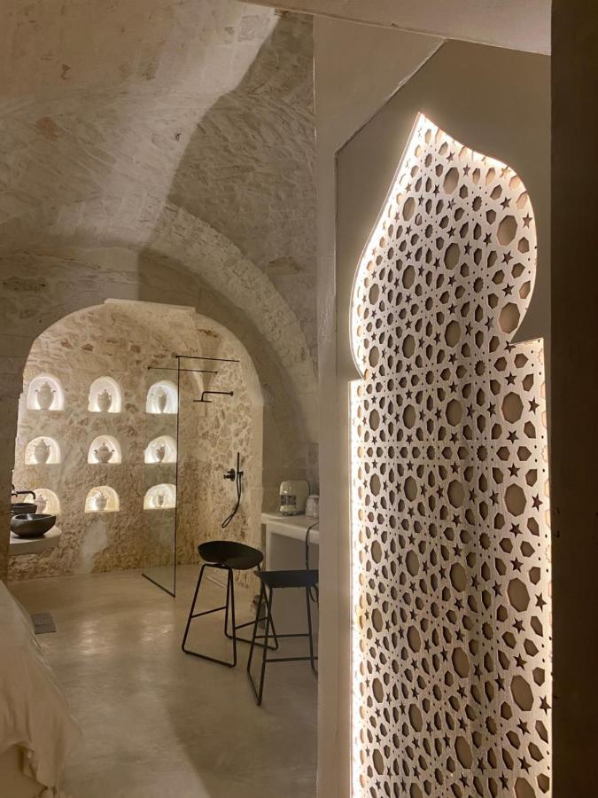 Alesia Luxury Cave Bed & Breakfast Остуни Екстериор снимка