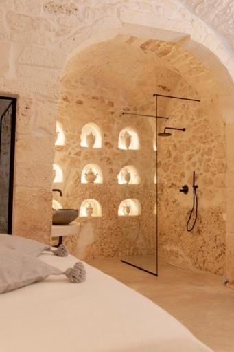 Alesia Luxury Cave Bed & Breakfast Остуни Екстериор снимка