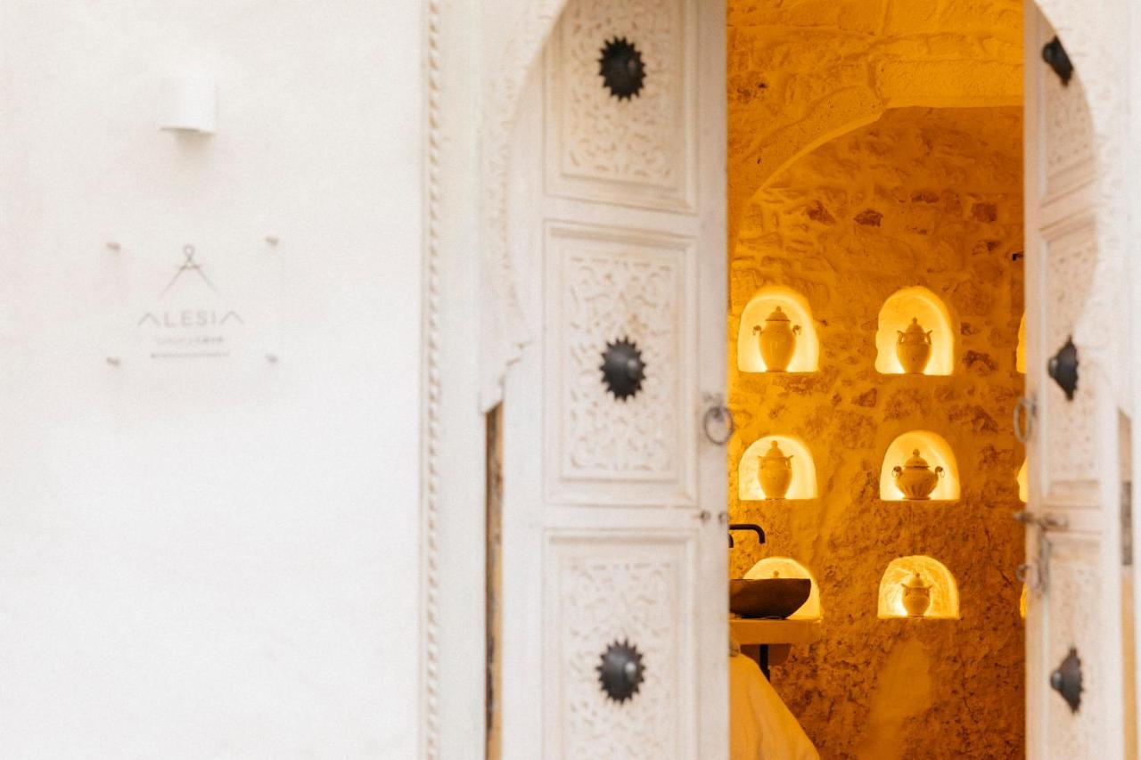 Alesia Luxury Cave Bed & Breakfast Остуни Екстериор снимка